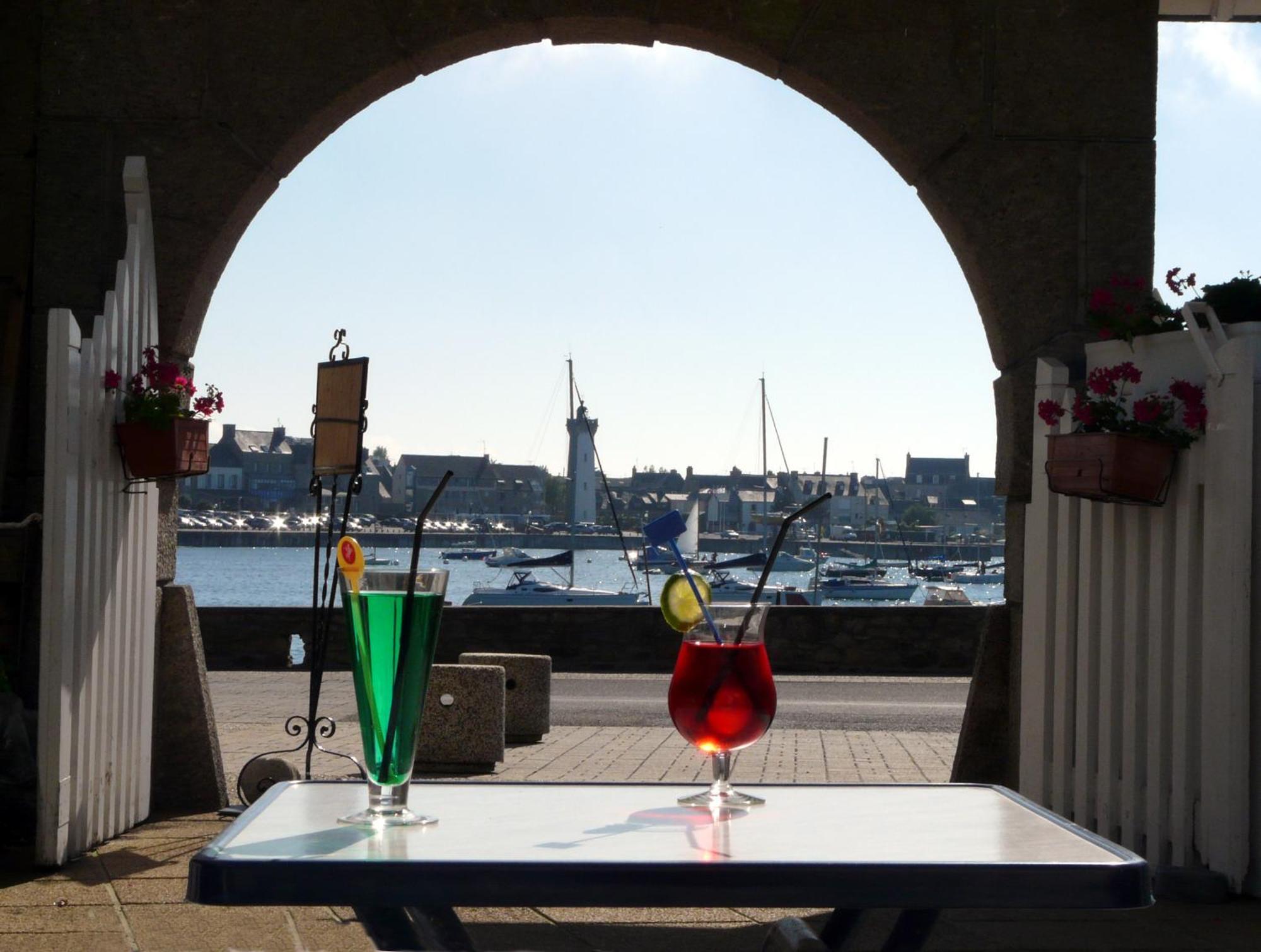 Logis Hotel Bellevue Roscoff Eksteriør billede